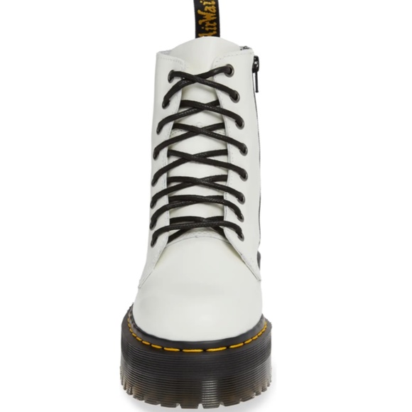 NIB $200  Dr. Martens 'Jadon' Boot in WHITE SMOOTH LEATHER! - Picture 4 of 7